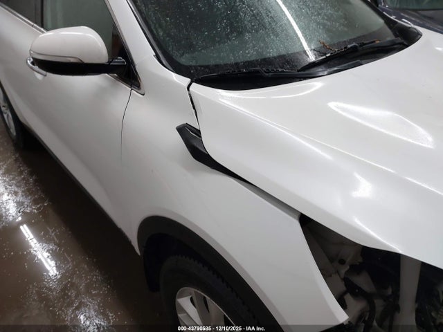5XYPGDA31JG359041 KIA Sorento 2.4l Lx