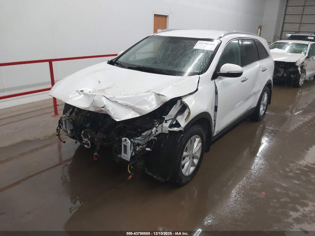 5XYPGDA31JG359041 KIA Sorento 2.4l Lx