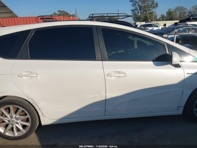 2012 Toyota Prius V Five მანქანა იყიდება აუქციონზე, vin: JTDZN3EU6C3138814, აუქციონის ნომერი: 43790601