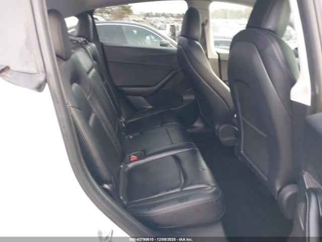 2021 TESLA MODEL Y 5YJYGDEE1MF182261 Photo 7