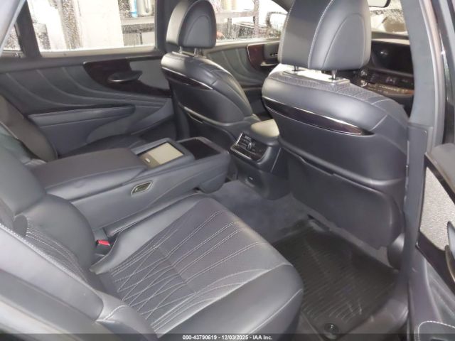 2018 LEXUS LS 500 JTHC5LFF5J5003880 Photo 7