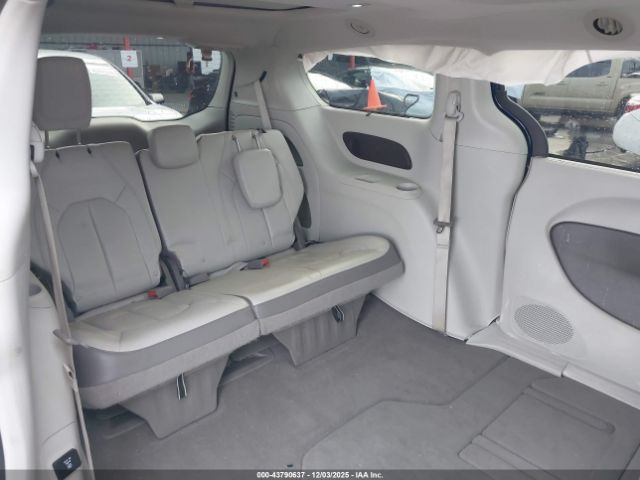 2018 CHRYSLER PACIFICA 2C4RC1EG9JR112958 Photo 7