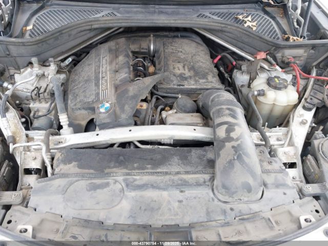 2017 BMW X5 5UXKR2C35H0X06925 Photo 9