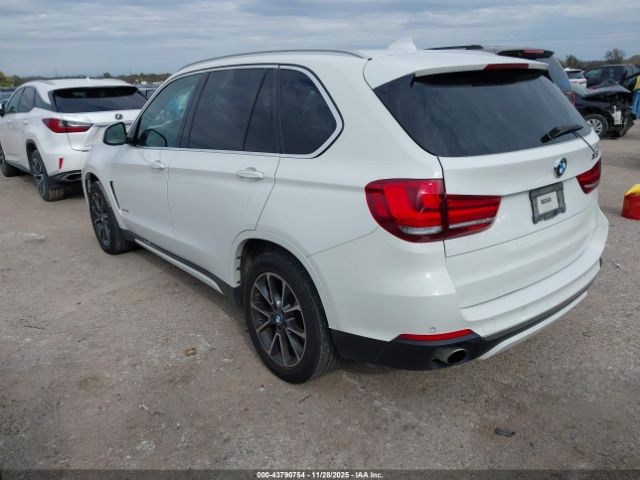 2017 BMW X5 5UXKR2C35H0X06925 Photo 2