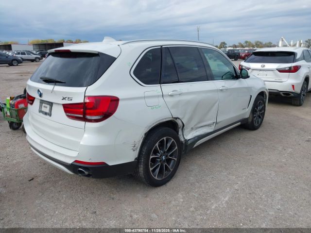 2017 BMW X5 5UXKR2C35H0X06925 Photo 3