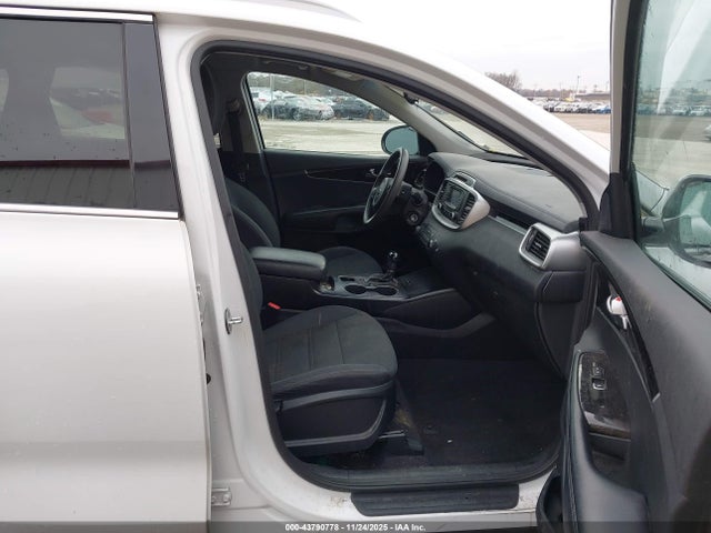 KIA Sorento 2017 5XYPGDA55HG197443 Image 5