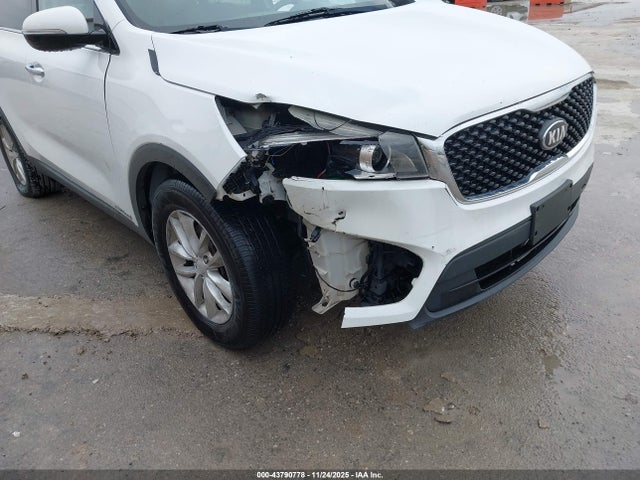 KIA Sorento 2017 5XYPGDA55HG197443 Image 6