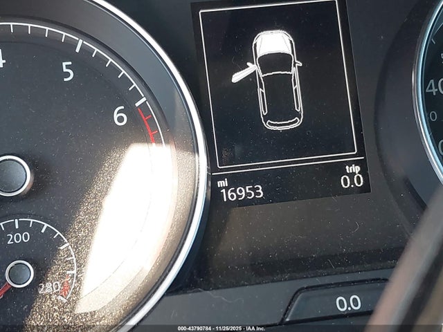 43790784 :رقم المزاد ، 3VWG57AU6KM033656 vin ، 2019 Volkswagen Golf مزاد بيع