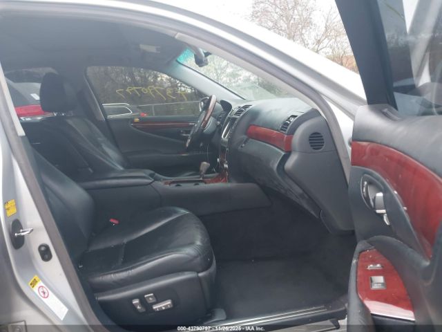 2008 LEXUS LS 460 JTHBL46F985063260 Photo 4