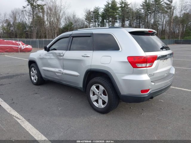 2011 JEEP GRAND CHEROKEE 1J4RR4GT3BC510391 Photo 2