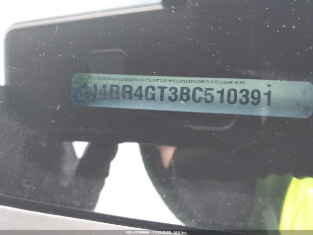 2011 JEEP GRAND CHEROKEE 1J4RR4GT3BC510391 Photo 8