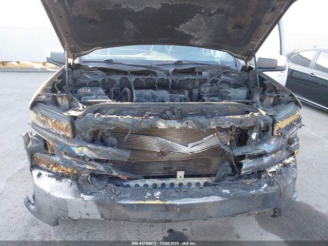 1GCRWCED0KZ381303 Chevrolet Silverado 1500 Lt