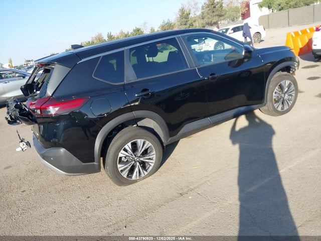 JN8BT3BB7PW472532 Nissan Rogue Sv Intelligent Awd