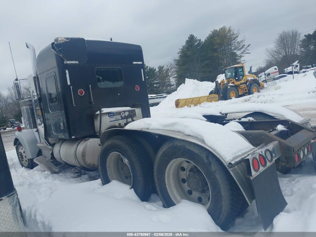 43790967 :رقم المزاد ، 1XKWDB0X33J393602 vin ، 2003 Kenworth Construction W900 مزاد بيع