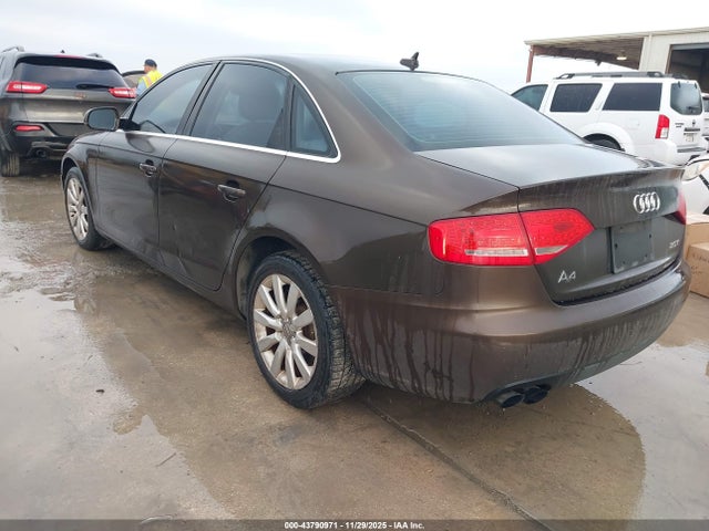 2011 AUDI A4 WAUEFAFL6BN037746 Photo 2