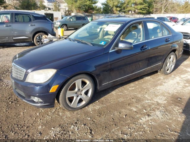 2011 MERCEDES-BENZ C 300 WDDGF8BBXBR147876 Photo 1