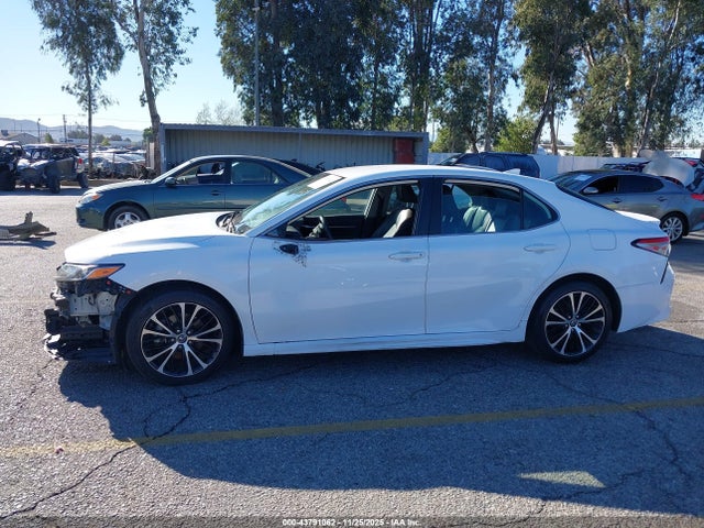 4T1B11HK2KU735216 Toyota CAMRY SE