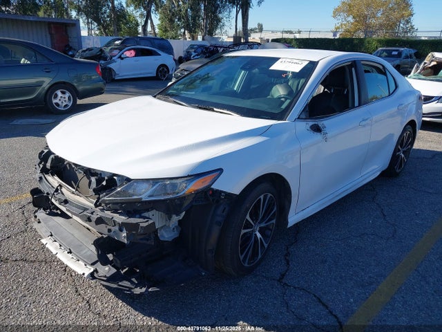 4T1B11HK2KU735216 Toyota CAMRY SE