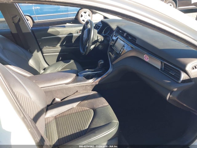 4T1B11HK2KU735216 Toyota CAMRY SE