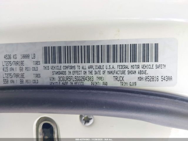 2016 RAM 2500 3C6UR5FL5GG264303 Photo 8