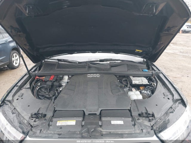 2019 AUDI Q7 WA1VAAF79KD010125 Photo 9
