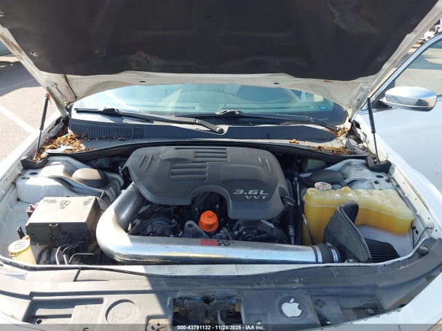 2013 CHRYSLER 300 2C3CCAAG6DH697475 Photo 9