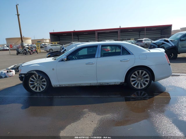43791132 :رقم المزاد ، 2C3CCAAG6DH697475 vin ، 2013 Chrysler 300 Motown مزاد بيع