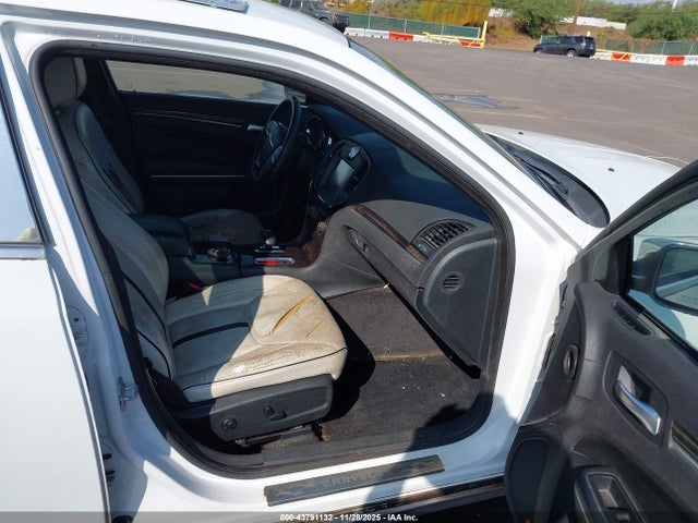 2013 CHRYSLER 300 2C3CCAAG6DH697475 Photo 4