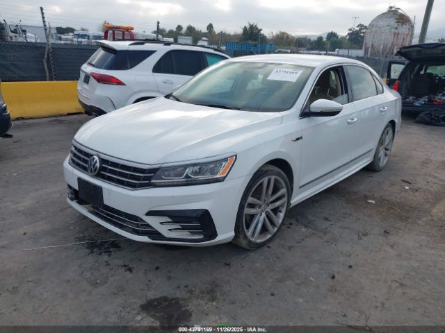 2017 VOLKSWAGEN PASSAT 1VWDT7A32HC019618 Photo 1