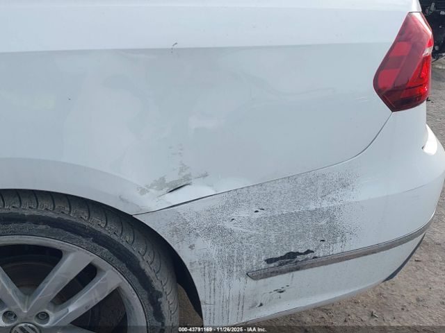 2017 VOLKSWAGEN PASSAT 1VWDT7A32HC019618 Photo 5