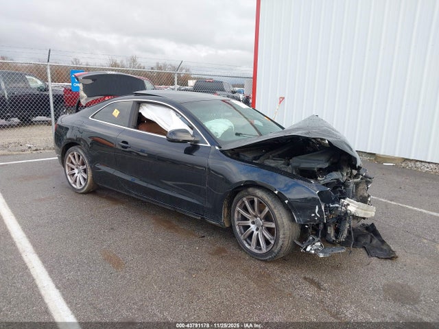 2011 AUDI A5 WAULFAFR2BA082993 Photo 0