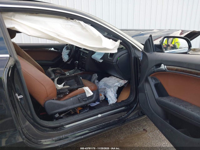 2011 AUDI A5 WAULFAFR2BA082993 Photo 4