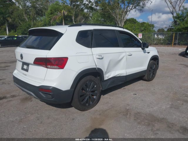 2023 VOLKSWAGEN TAOS 3VVCX7B2XPM304428 Photo 3