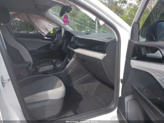 2023 VOLKSWAGEN TAOS 3VVCX7B2XPM304428 Photo 4