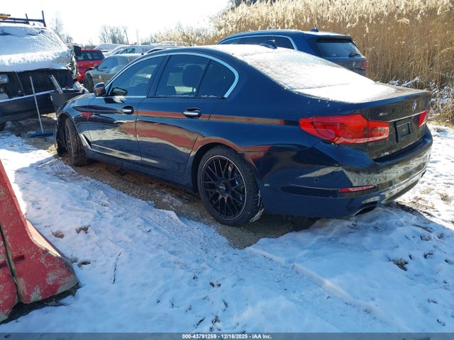 2017 BMW 540I WBAJE7C33HG888005 Photo 2