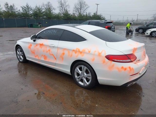 2017 MERCEDES-BENZ C 300 WDDWJ4KB5HF329028 Photo 2