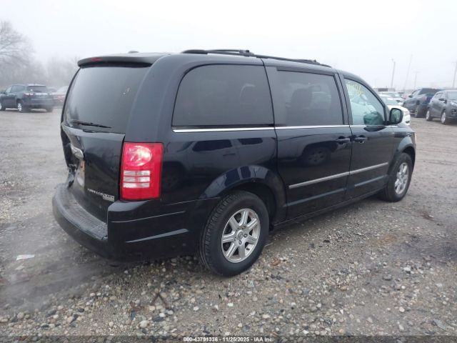 2010 CHRYSLER TOWN & COUNTRY 2A4RR5D19AR141728 Photo 3