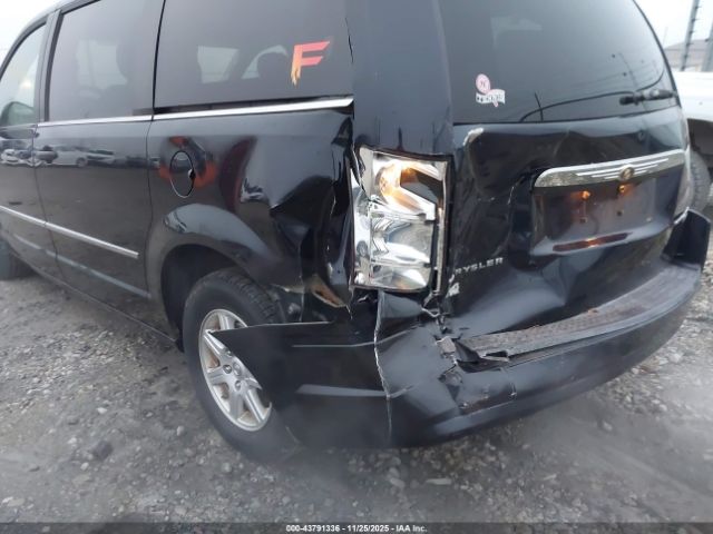 2010 CHRYSLER TOWN & COUNTRY 2A4RR5D19AR141728 Photo 5