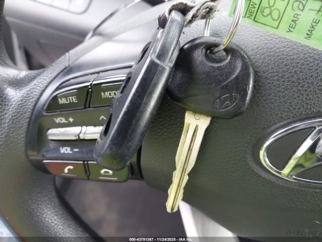 2019 HYUNDAI ELANTRA 5NPD74LF2KH479421 Photo 10