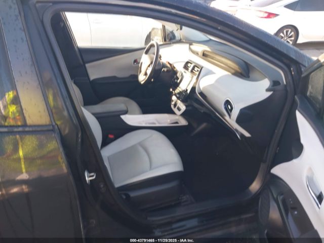 2017 TOYOTA PRIUS JTDKARFU6H3536188 Photo 4