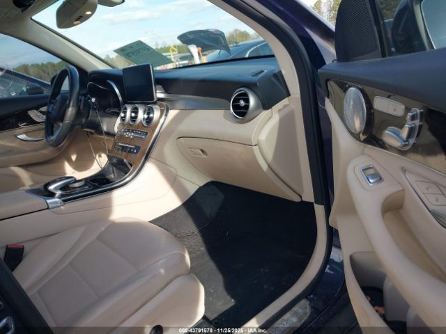 2017 MERCEDES-BENZ GLC 300 WDC0G4KBXHV013185 Photo 4