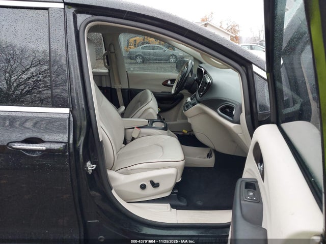 Продаж на аукціоні авто 2017 Chrysler Pacifica Limited, vin: 2C4RC1GG0HR514326, номер лоту: 43791604
