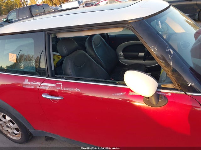 2003 MINI COOPER WMWRC33483TJ50646 Photo 5