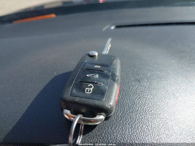 2015 VOLKSWAGEN BEETLE 3VWF17AT9FM654409 Photo 10