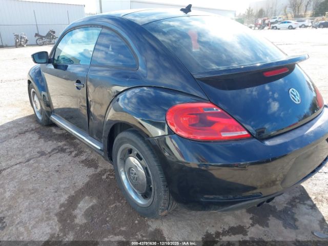 2015 VOLKSWAGEN BEETLE 3VWF17AT9FM654409 Photo 2