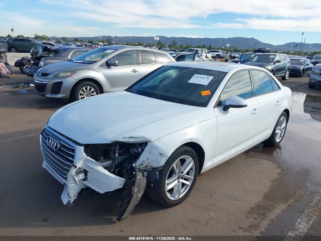 2017 AUDI A4 WAUGMAF49HN063645 Photo 5