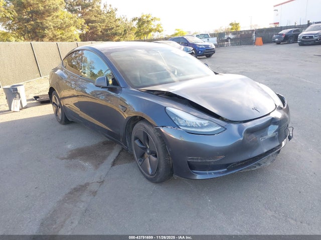 2018 TESLA MODEL 3 5YJ3E1EB1JF128751 Photo 0
