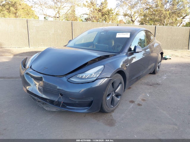 2018 TESLA MODEL 3 5YJ3E1EB1JF128751 Photo 1