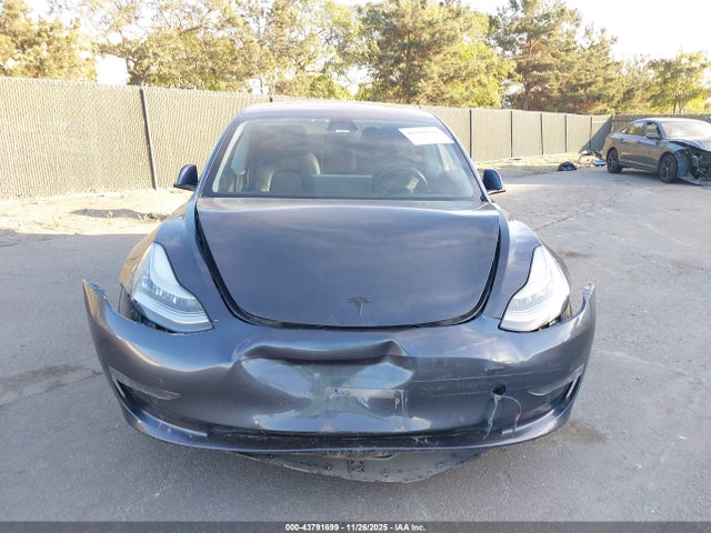 2018 TESLA MODEL 3 5YJ3E1EB1JF128751 Photo 5