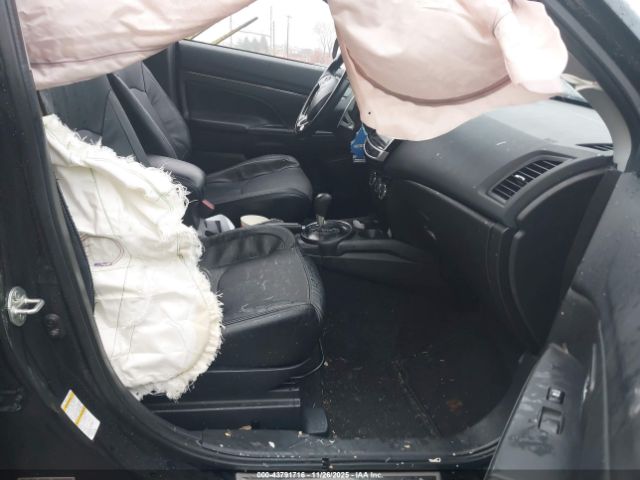 2017 MITSUBISHI OUTLANDER SPORT JA4AR4AW0HZ059863 Photo 4